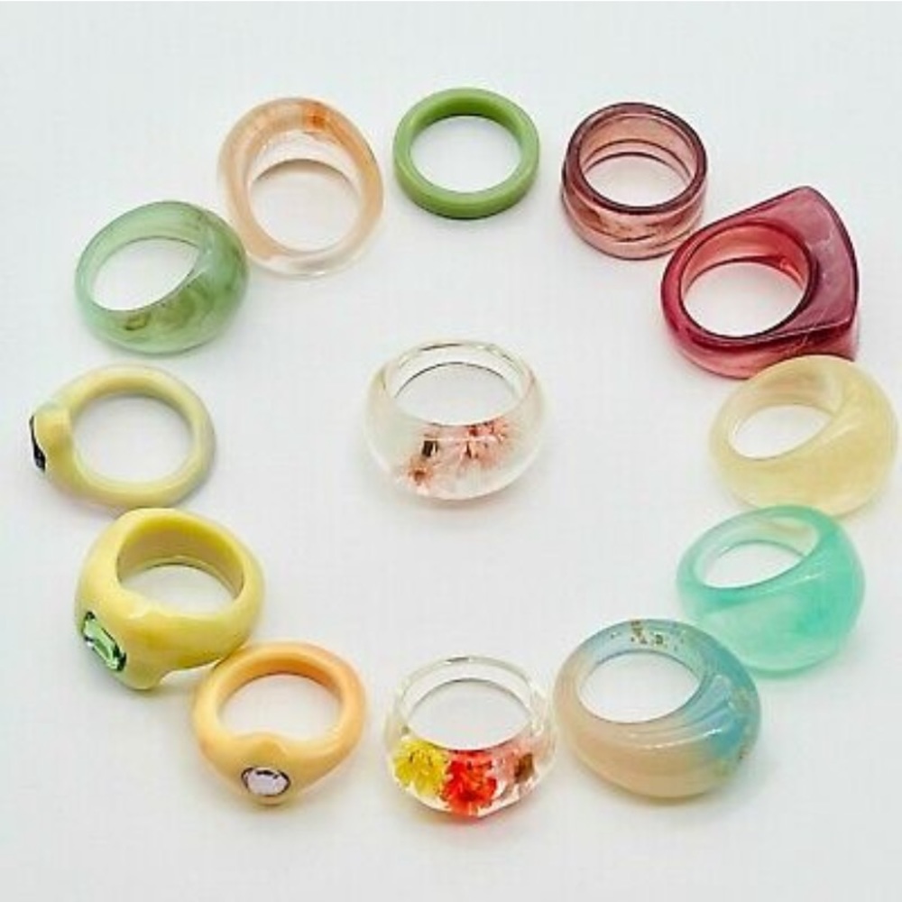 ACRYLIC COLORFUL JEWEL FLORAL OMBRÉ 13 PIECE RING SET